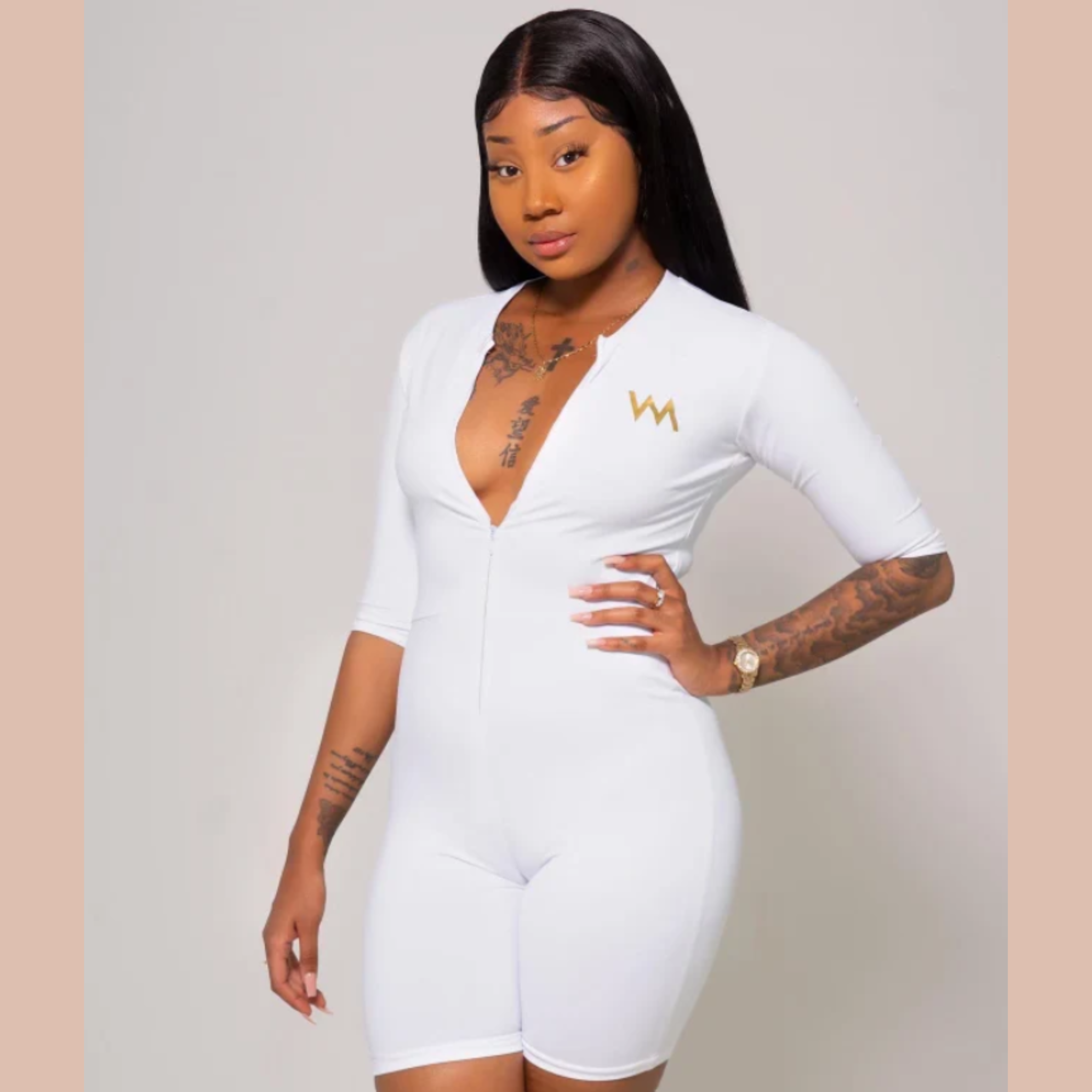 WM SIGNATURE SHORTS BODYSUIT
